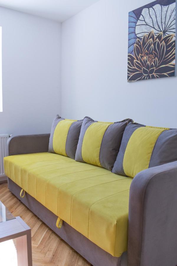 Gerardus Apartmani Vrsac Exteriör bild