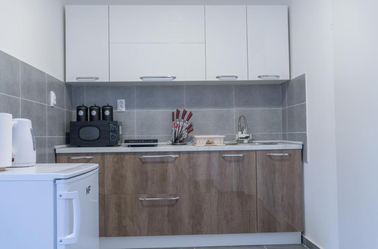 Gerardus Apartmani Vrsac Exteriör bild