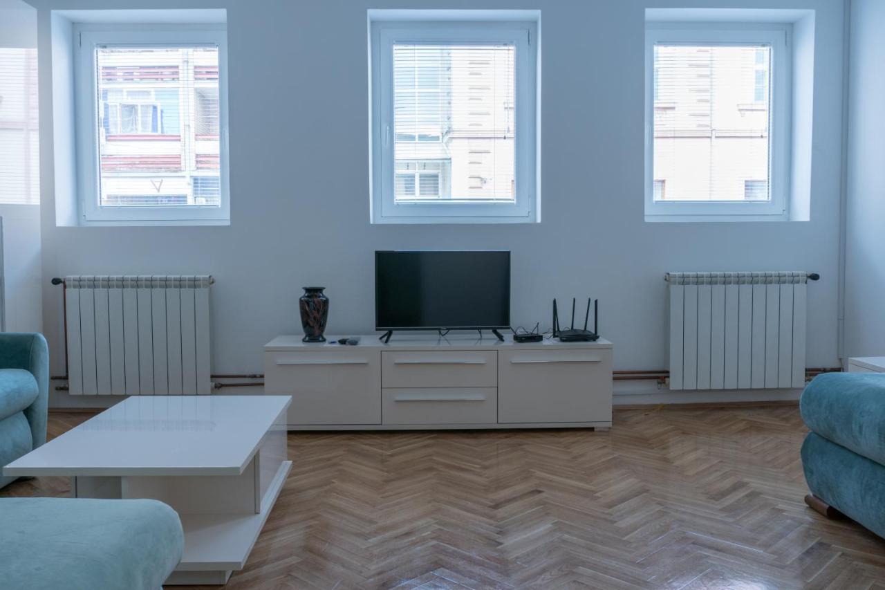 Gerardus Apartmani Vrsac Exteriör bild